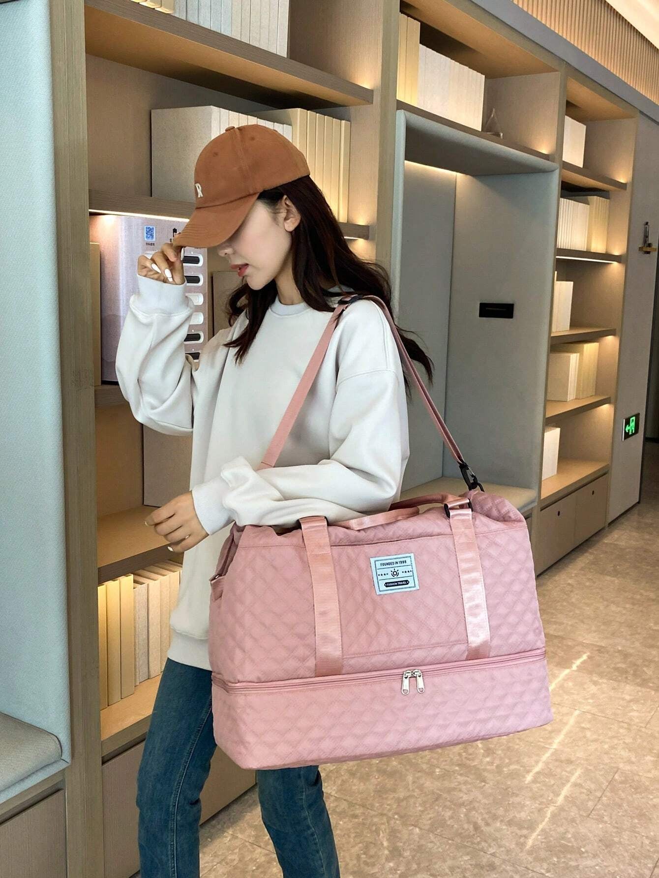 2PCS Large Capacity Travel Duffel Bag, Wet and Dry Separation Fitness Bag, Weekend Overnight Shoulder Bag, Hospital Necessary Mommy Bag, Travel Bag, Holiday Bag, Weekend Bag, Overnight Bag, with a Pull Bar Bag, with Shoe Storage, Boarding Bag, Cosmetics Storage Bag for Suitcase Gym Bag Duffle Bag for Luggage Carry on Bag College Bag Luggage Bags Weekender Bag Hospital Bag Pink Winter Bag for School School Accessories School Stuff